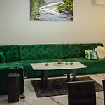 Natura Na Uni 公寓