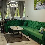 Natura Na Uni 公寓 *