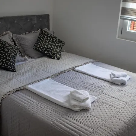 Apartment Natura Na Uni